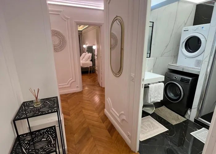Private Apartments - Champs-Elysees